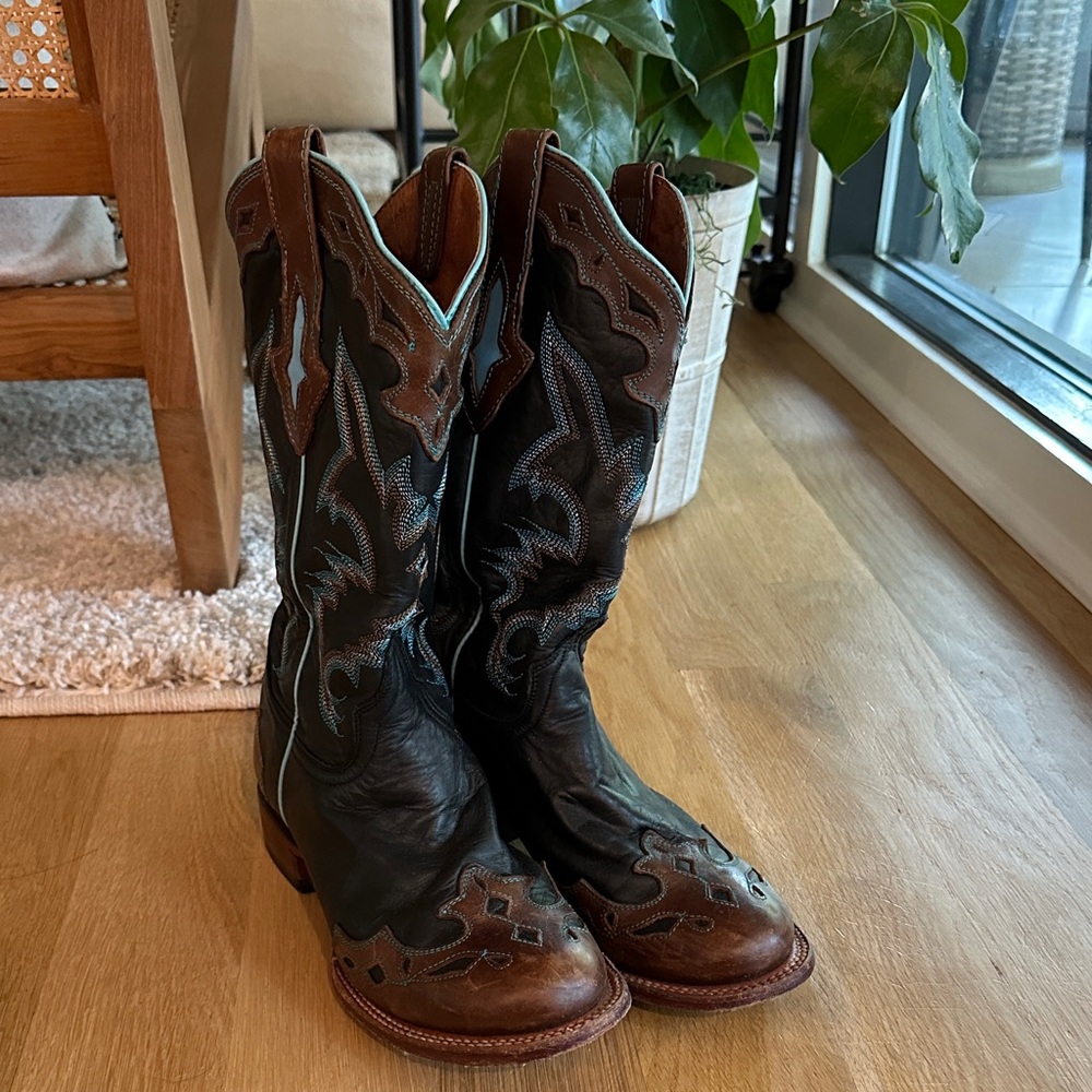 Brown and Black Resistol Western Cowboy Boots